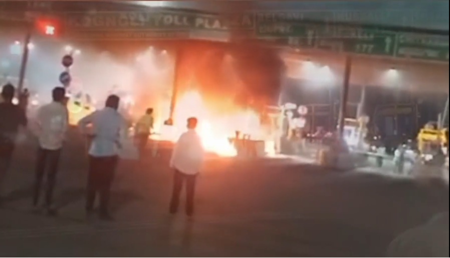 Tire of moving Truck Bursts and catches fire